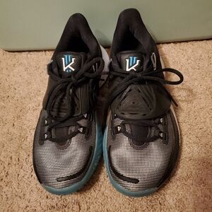 Nike Mens Kyrie Low 3" Moon Basketball Shoes, Black/Multi-color men's 6